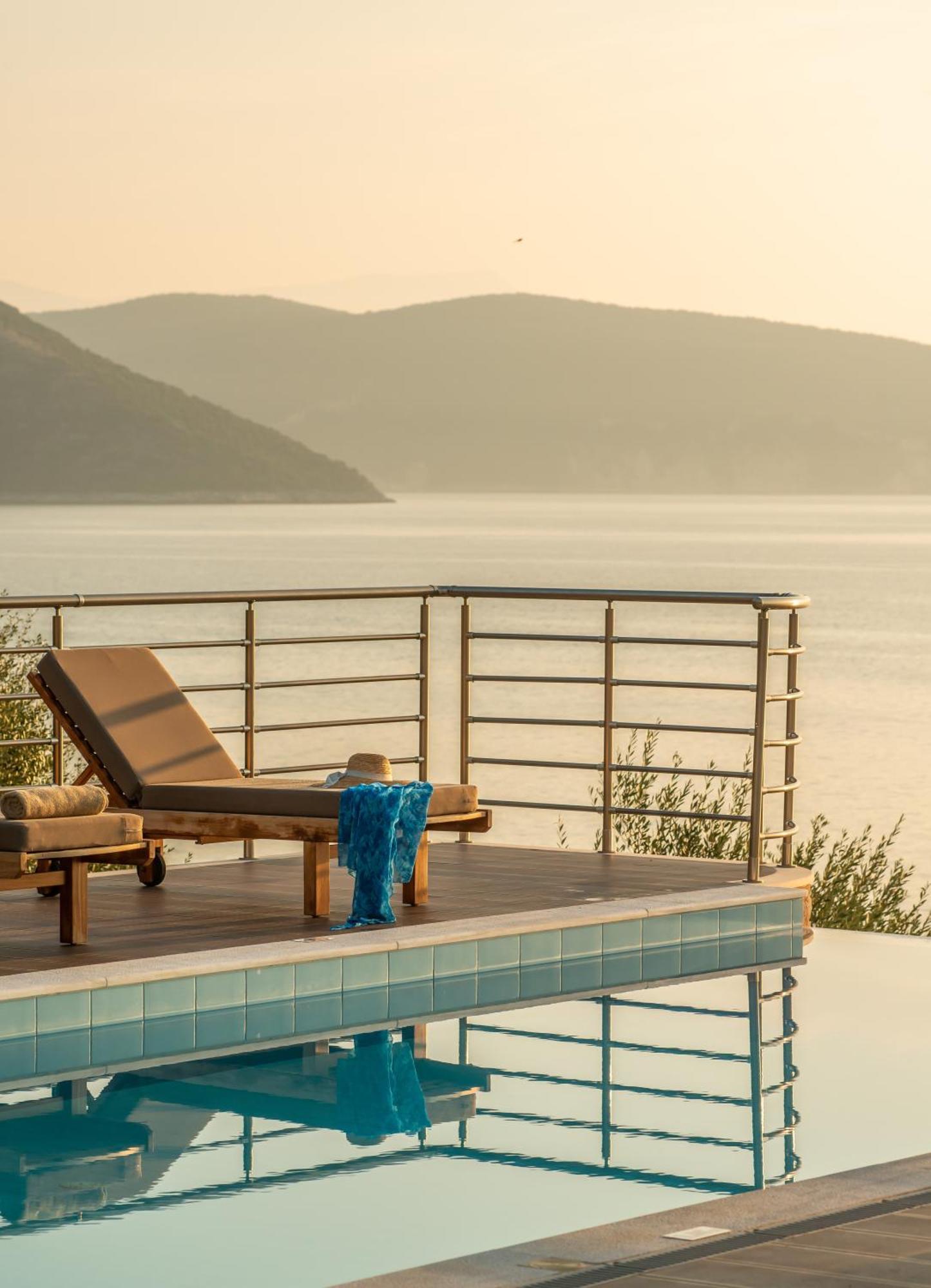 Iris Villas Lefkada - Marine Villa With Private Sea Access Sívota Eksteriør billede